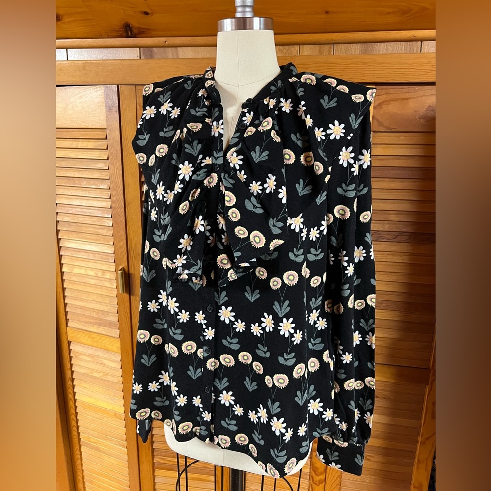 BODEN, Ruffle Front Jersey Shirt Black, US 10 R UK 14 floral new with tags